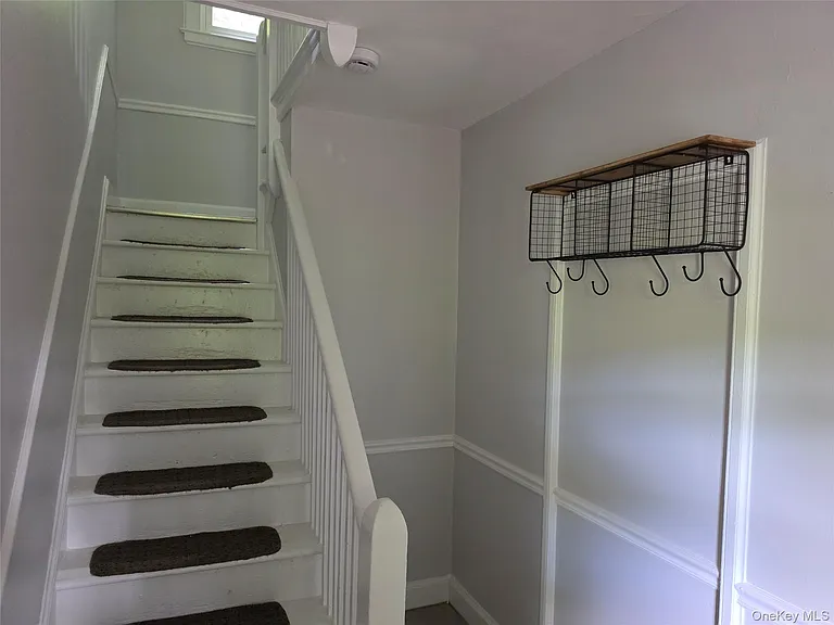 7 Stone Ridge Rd — Photo 6