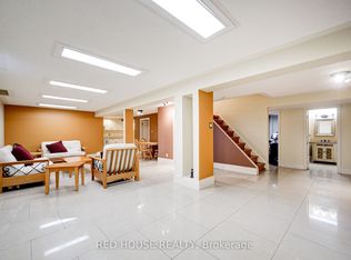 4450 Mayflower Dr #BASEMENT, Mississauga, ON L5R 1S6