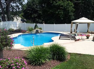 15 Freneau Dr, Morganville, NJ 07751