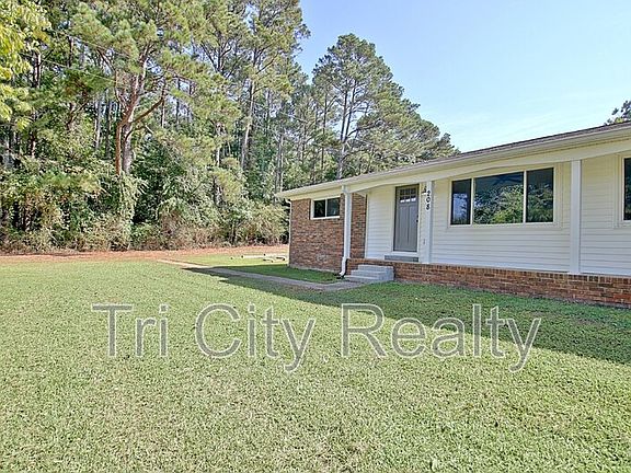 2nd image of 208 Brooks Rd