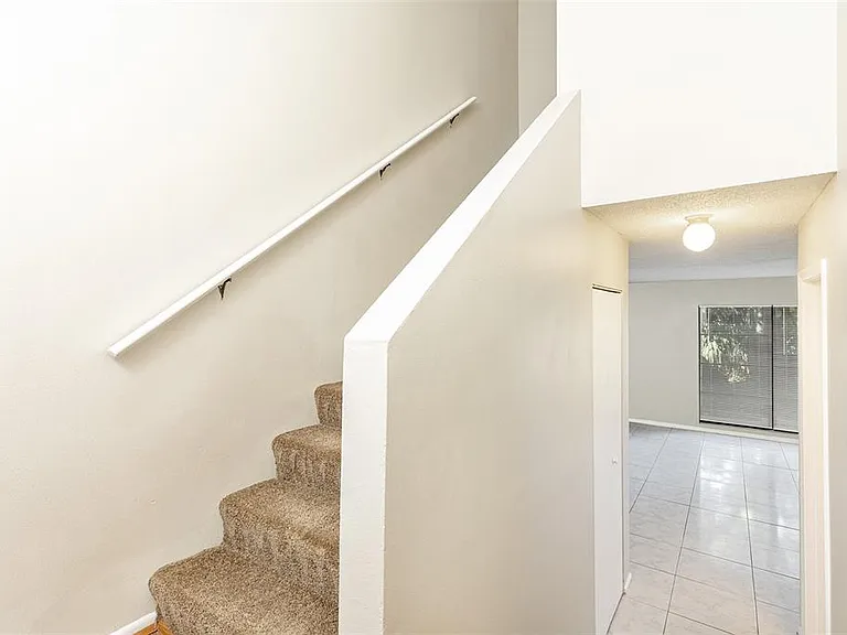 2517 E Stanley Matthew Cir — Photo 8