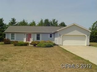 1007 S Center St, Bringhurst, IN 46913