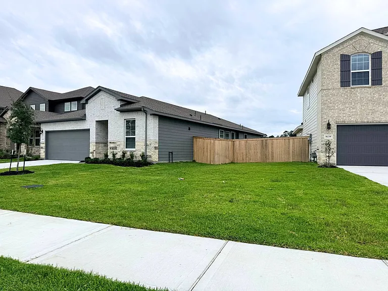 16246 Parish Pointe Ct — Photo 4