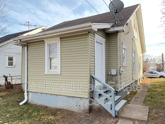 4th image of 2107 Queen Ave