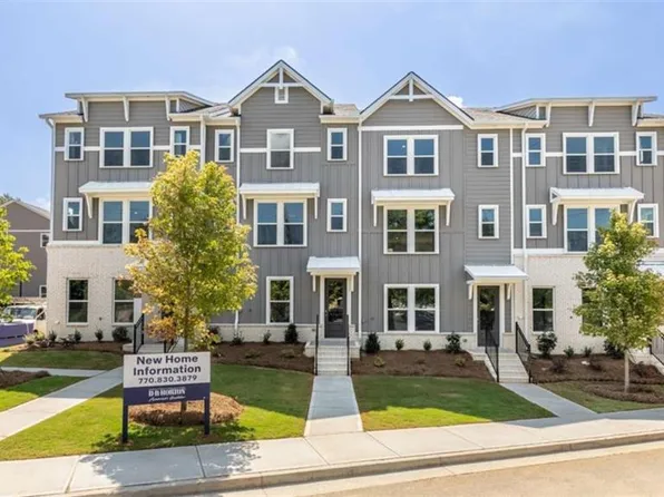 111 Chestnut Trce #9, Hapeville, GA 30354