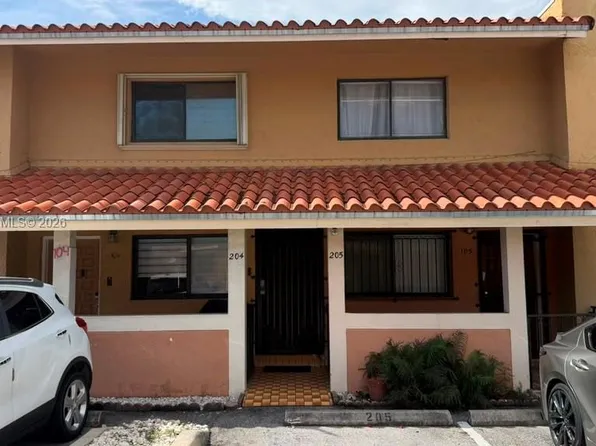 2770 W 61st Pl APT 204, Hialeah, FL 33016