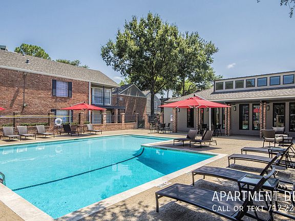 3rd image of 36 Seaspray Ct #1804