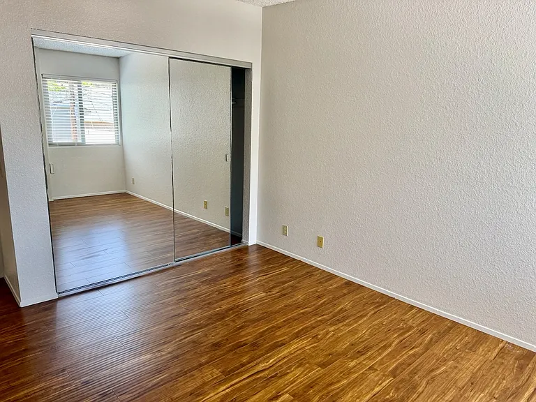3549 Reynard Way #11 — Photo 11