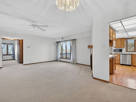 2nd image of 6419 Oak Forest Ave APT 2N