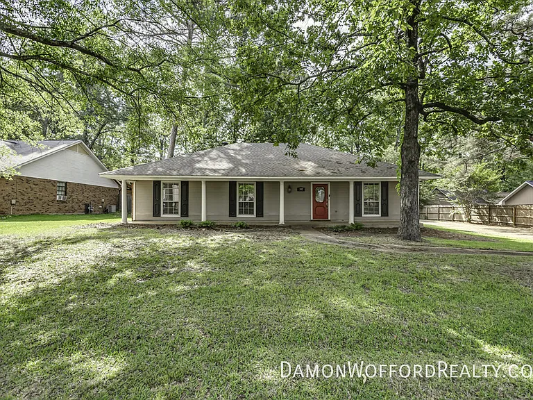 502 Pelahatchie Shr — Photo 1