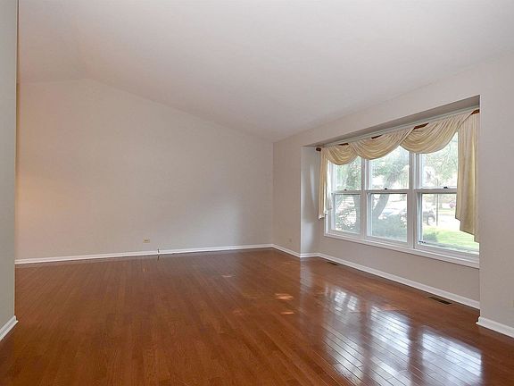 5th image of 1345 Valayna Dr