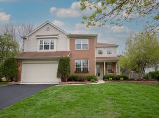 93 Highland Rd, Grayslake, IL 60030