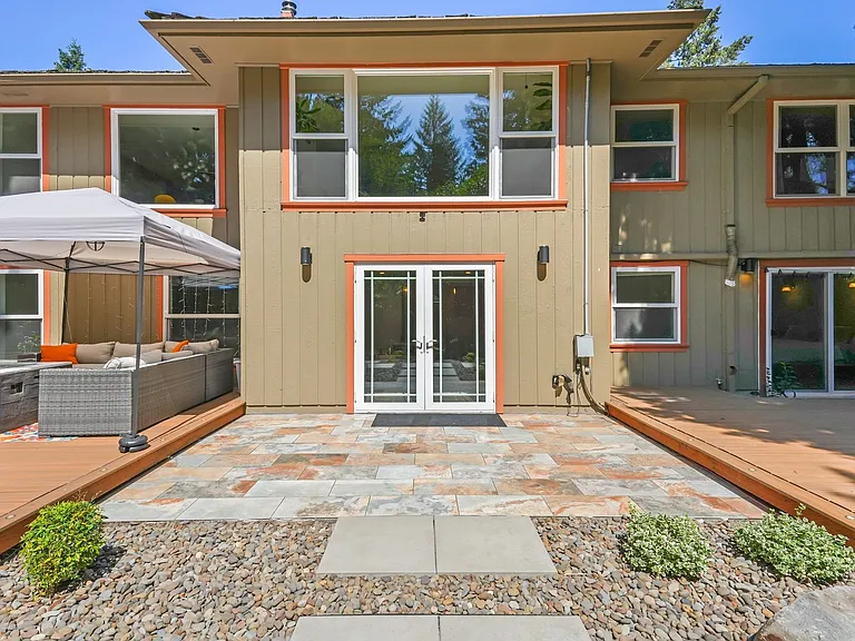 5530 SW Logan Ct — Photo 39