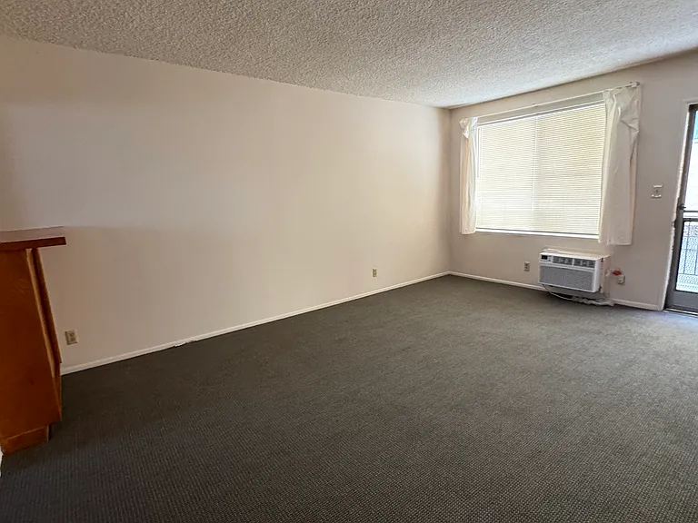 1222 N New Hampshire Ave #10 — Photo 13