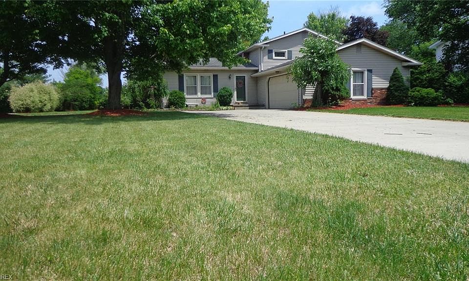 1st image of 347 Scala Dr