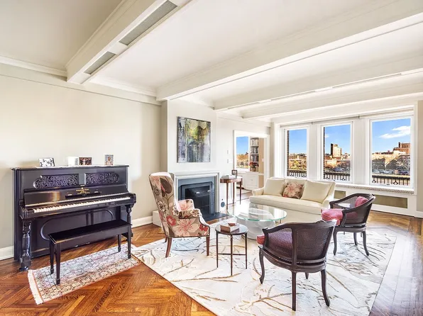 25 E End Ave #5E, New York, NY 10075