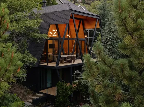 27592 W Shore Rd, Lake Arrowhead, CA 92352