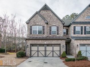 11216 Snowy Owl Ln, Alpharetta, GA 30022