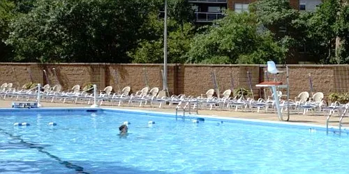 Rented by Metro Garden Realty NYC