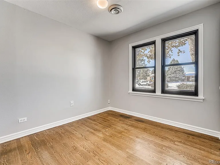 2650 Oneida St — Photo 19