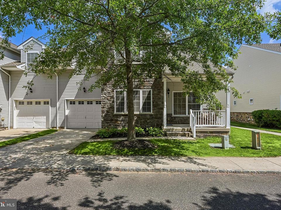 1st image of 5 Charles Cir
