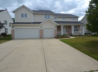 326 Greenview Ln, Lake Villa, IL