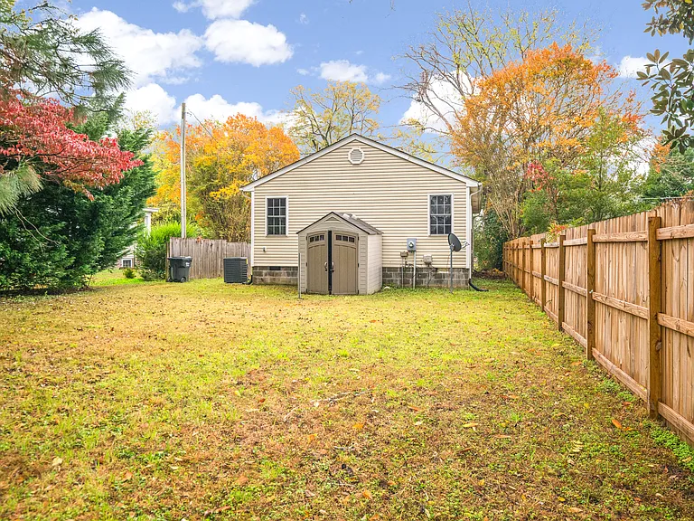 514 Highland Ave — Photo 33