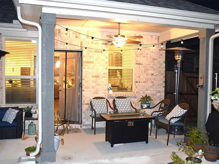 414 Parkford Dr — Photo 4