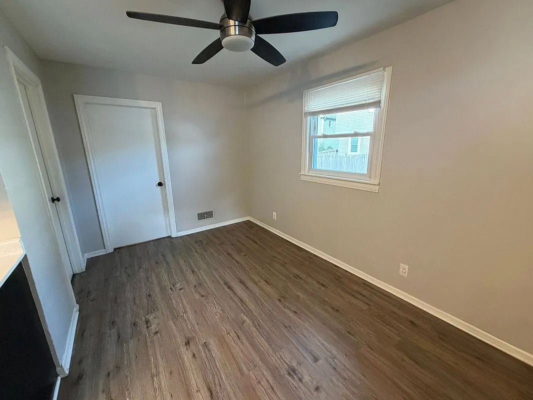 4 bed, 1.5 bath, 1470 sqft, $2,550 — Photo 4