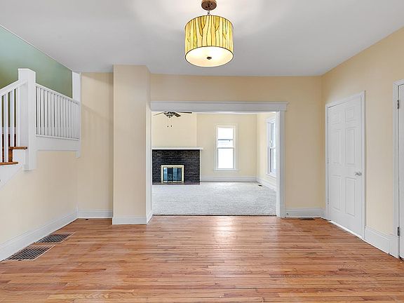 4th image of 1960 Prospect Ave SE
