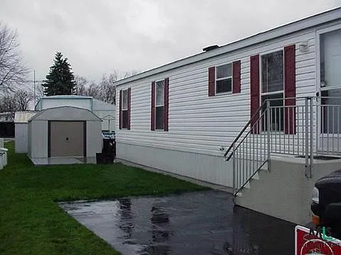 24433 Allard St photo 1