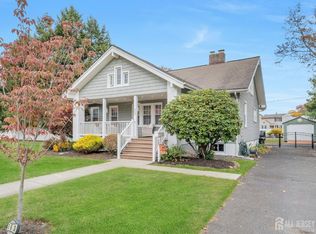 363 Grant Ave, Middlesex, NJ 08846