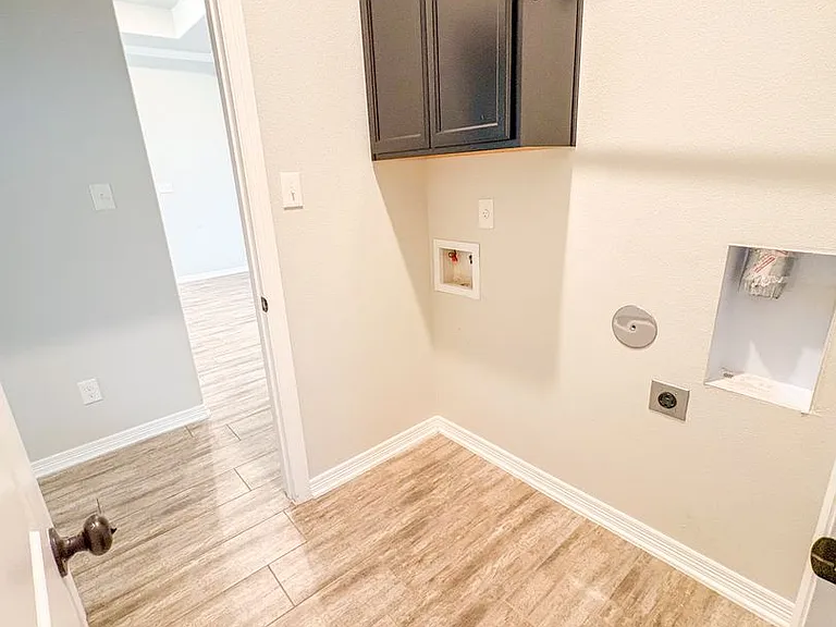 701 Juniper Dr — Photo 20