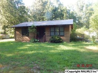 2817 Woodhaven St, Scottsboro, AL 35769
