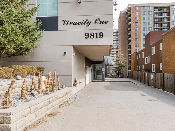 9819 104th St NW #1302, Edmonton, AB T5K 0Y8