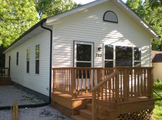 723 16th St, Kenosha, WI 53140