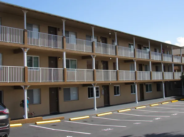 411 N Halifax Ave, Daytona Beach, FL