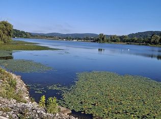 11 Boulevard Dr UNIT 18, Danbury, CT 06810