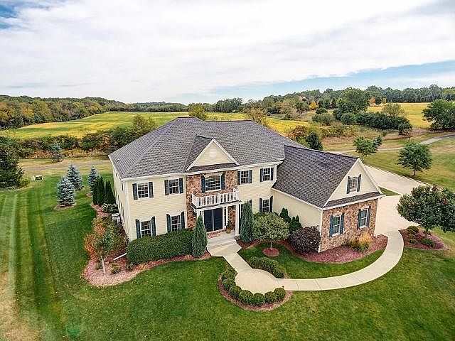 1st image of 1220 Mary Hill Cir