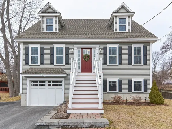 3 Lincoln Dr, Littleton, MA 01460