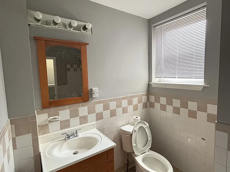 1704 W Diamond St #3F — Photo 18