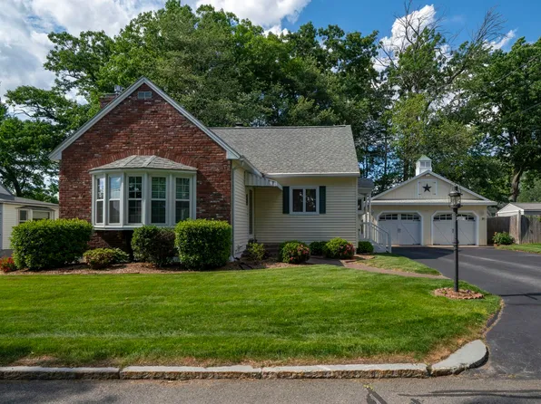 128 Holly Avenue, Manchester, NH 03103