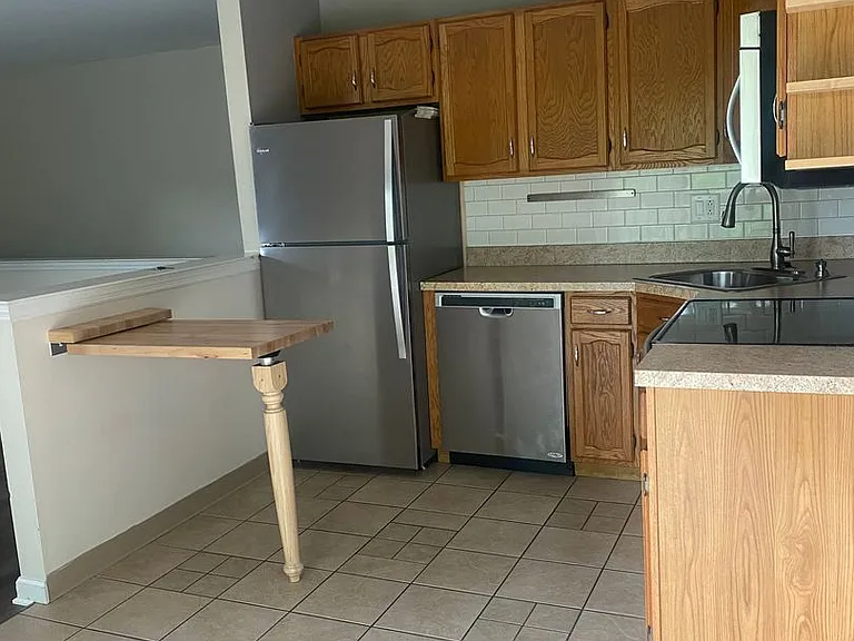 516 Maplewood Ave — Photo 10