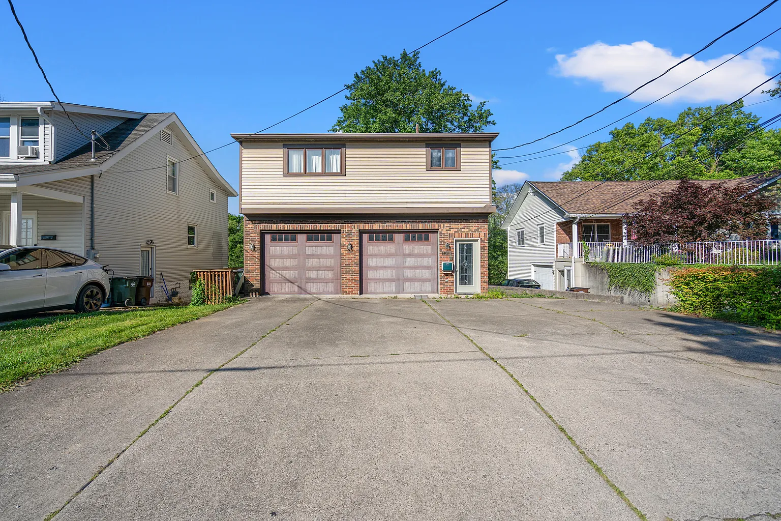 123 Harvard Pl photo 1