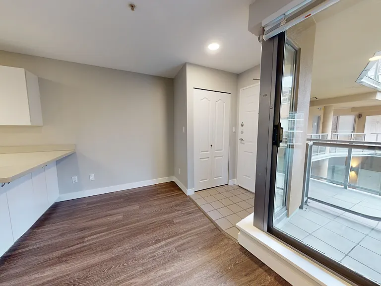 1028 Alberni St #406 — Photo 6