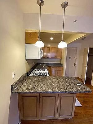 3rd image of 36-21 32nd St #4