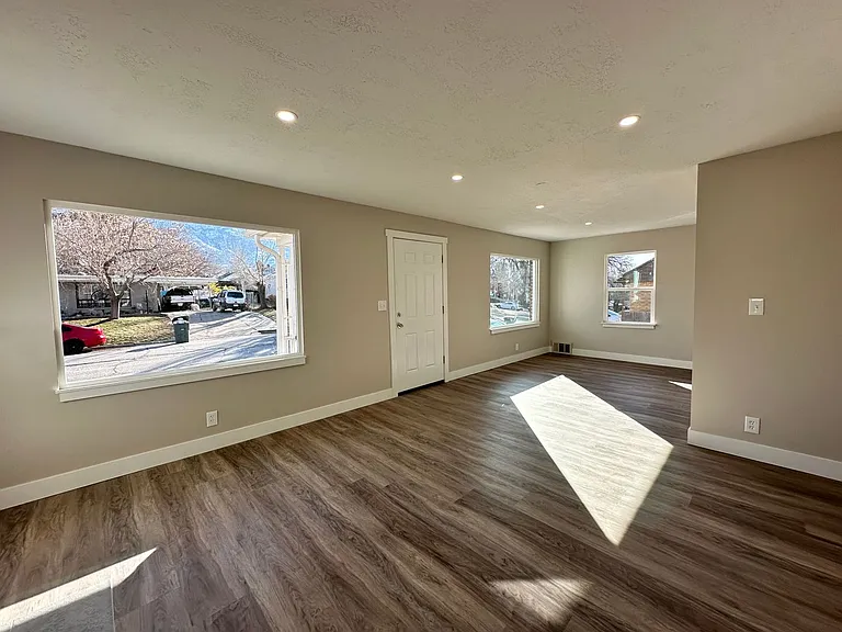 2925 Madison Ave — Photo 52