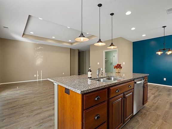 5th image of 5123 Garnet Ct