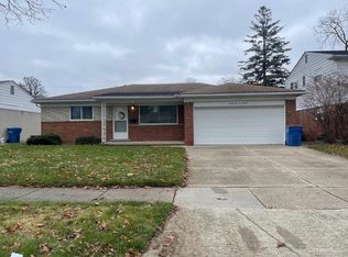 29618 Apolonia Dr, Warren, MI 48092