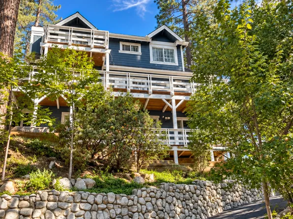 27313 Pinewood Dr #1, Lake Arrowhead, CA 92352